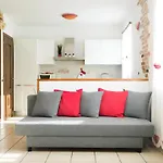 La Perla Rossa Apartman *