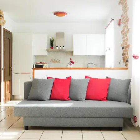 La Perla Rossa Apartment *